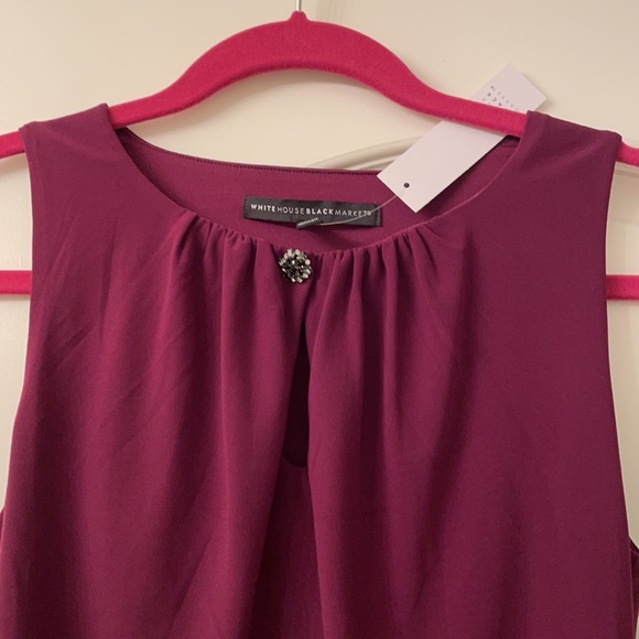 NWOT WHBM Wine Colored Sleeveless Shell with jeweled button Size XXS - Picture 2 of 9